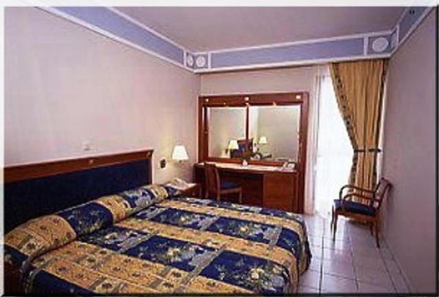 Hotel Olympia Palace Olümpia Szoba fotó