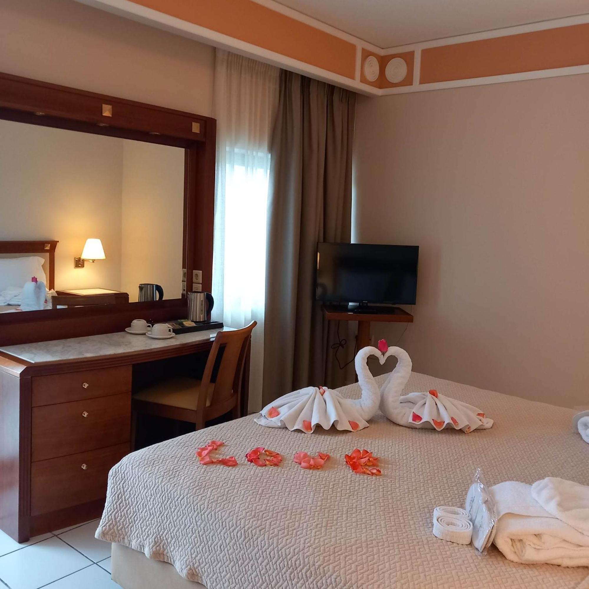 Hotel Olympia Palace Olümpia Kültér fotó
